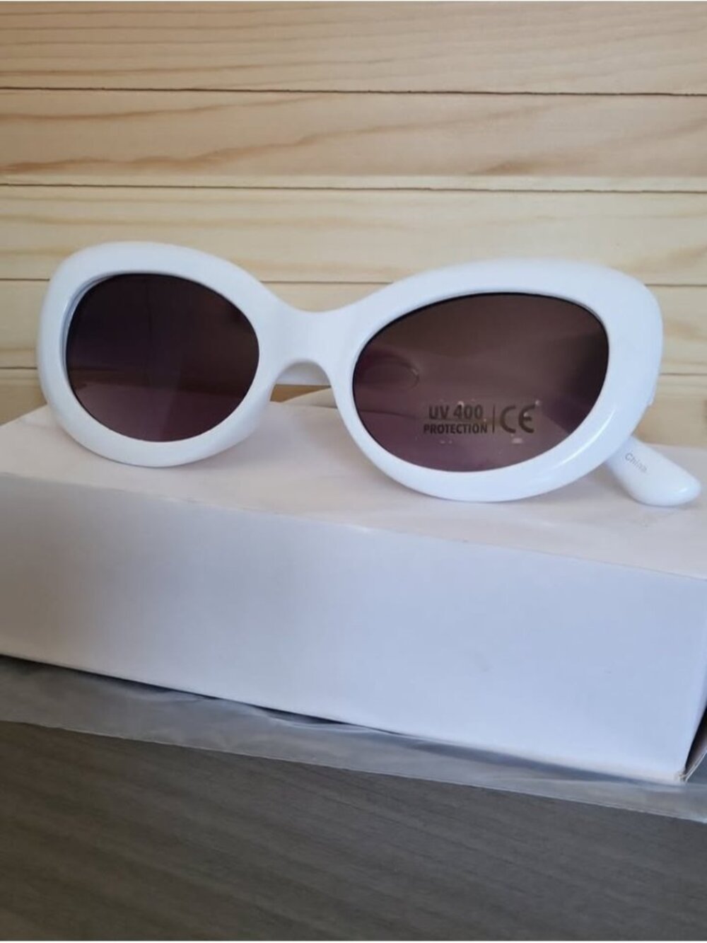 White Oval Retro Sunglasses with Dark Lenses Women's